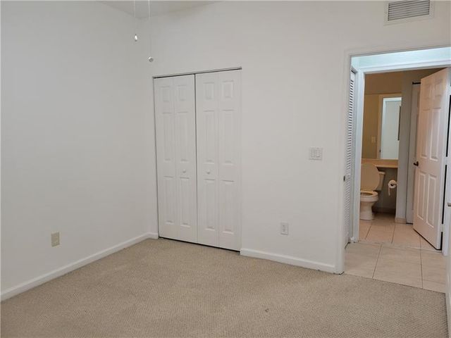 3569 Forest Hill Boulevard 117, Palm Springs, FL 33406
