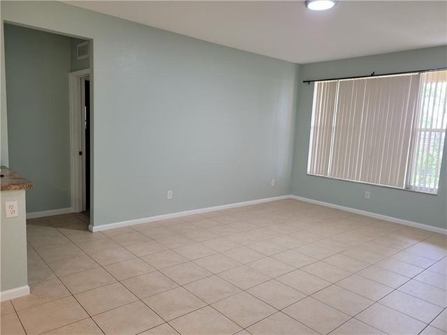 3569 Forest Hill Boulevard 117, Palm Springs, FL 33406