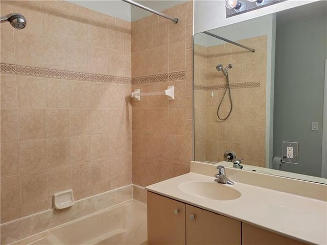 3569 Forest Hill Boulevard 117, Palm Springs, FL 33406