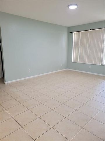 3569 Forest Hill Boulevard 117, Palm Springs, FL 33406