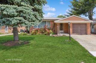 8544 W Roseview Drive, Niles, IL 60714