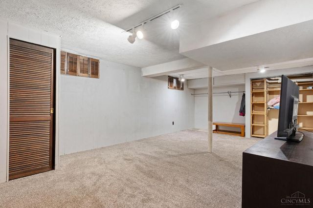 5128 Sandy Lane, Fairfield, OH 45014