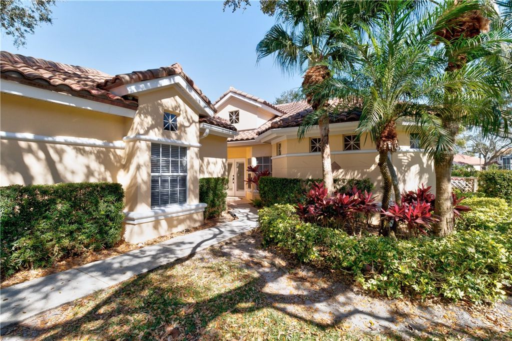 4822 S Newport Island Drive 3B, Vero Beach, FL 32967