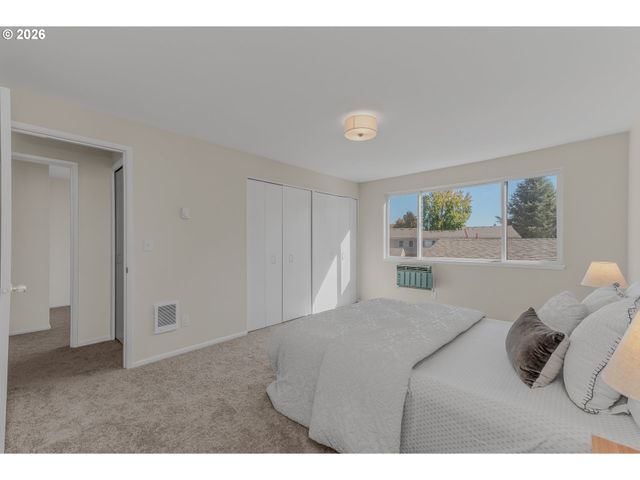 1839 BOCA RATAN Dr, Lake Oswego, OR 97034
