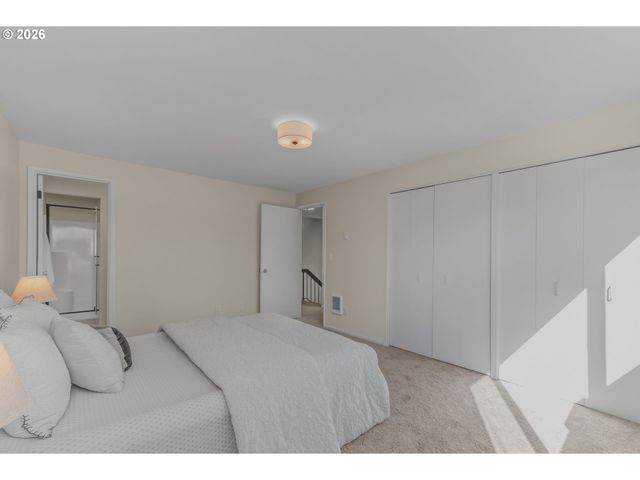 1839 BOCA RATAN Dr, Lake Oswego, OR 97034