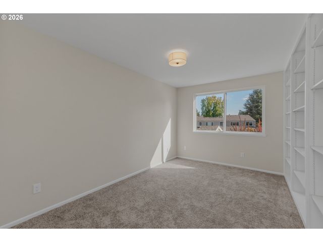 1839 BOCA RATAN Dr, Lake Oswego, OR 97034
