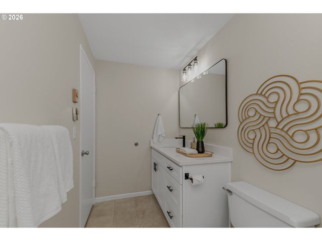 1839 BOCA RATAN Dr, Lake Oswego, OR 97034