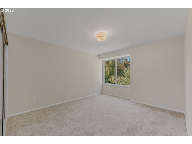 1839 BOCA RATAN Dr, Lake Oswego, OR 97034