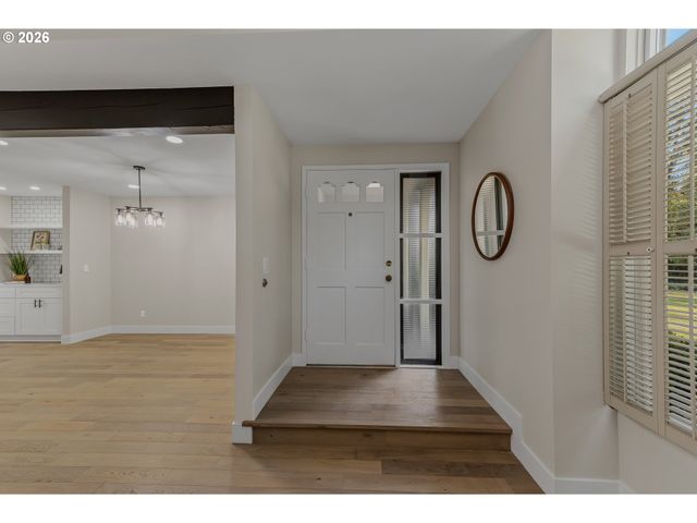 1839 BOCA RATAN Dr, Lake Oswego, OR 97034