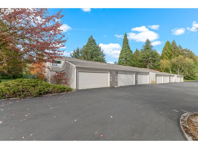 1839 BOCA RATAN Dr, Lake Oswego, OR 97034
