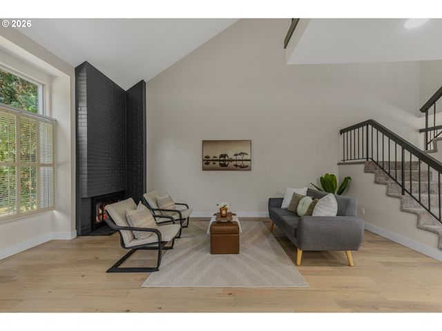 1839 BOCA RATAN Dr, Lake Oswego, OR 97034