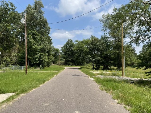 147 Seminole Drive, Trinity, TX 75862