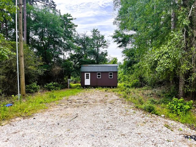 147 Seminole Drive, Trinity, TX 75862