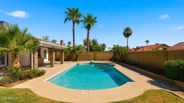 15221 N 42ND Place, Phoenix, AZ 85032