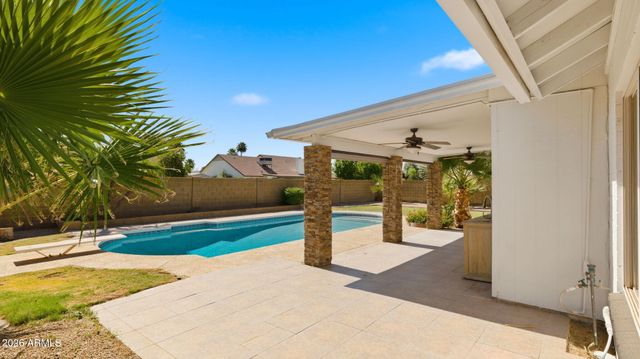 15221 N 42ND Place, Phoenix, AZ 85032