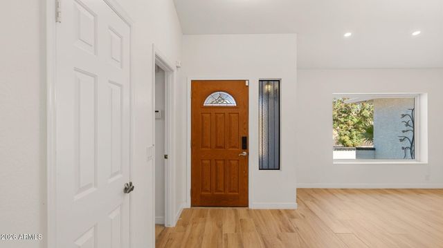 15221 N 42ND Place, Phoenix, AZ 85032