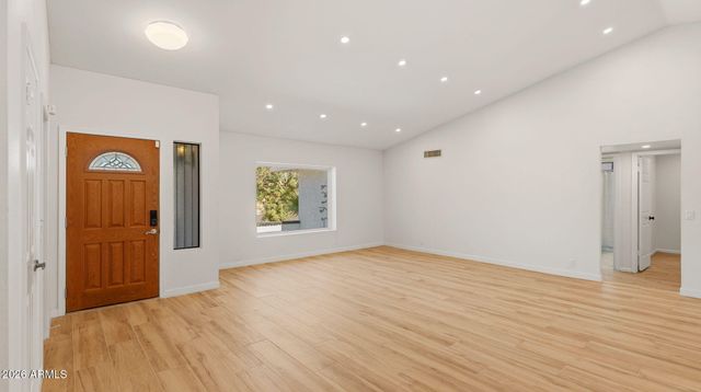 15221 N 42ND Place, Phoenix, AZ 85032
