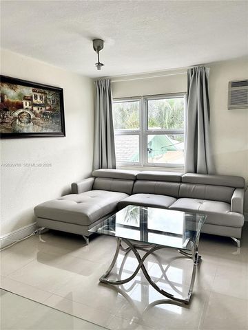 1940 Adams St, Hollywood, FL 33020