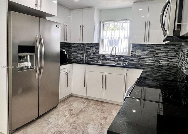 1940 Adams St, Hollywood, FL 33020