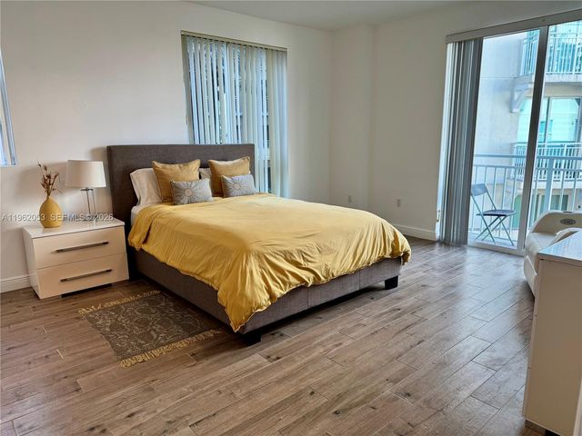 7275 SW 90th Way 301, Miami, FL 33156