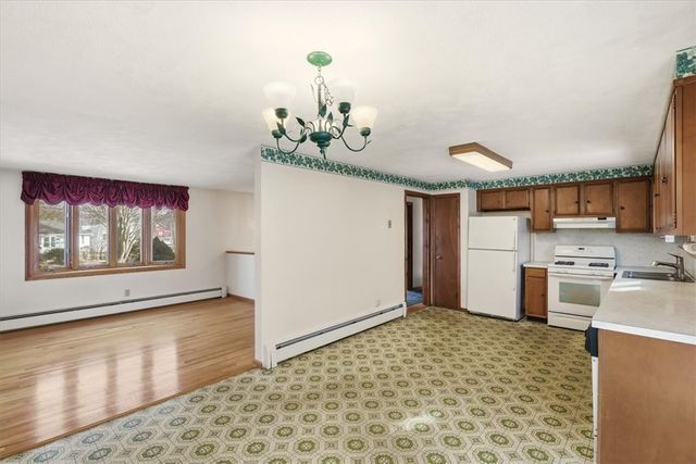 7 Hidden Valley Lane, Lincoln, RI 02865