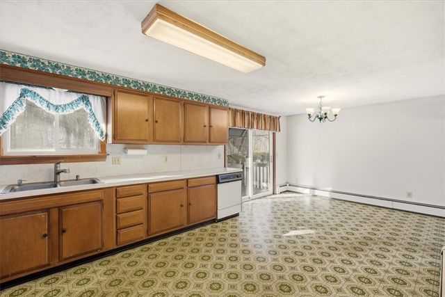 7 Hidden Valley Lane, Lincoln, RI 02865