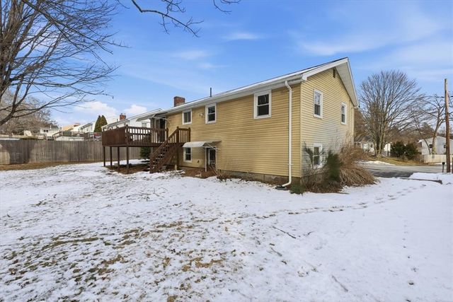 7 Hidden Valley Lane, Lincoln, RI 02865