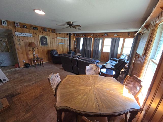 119 Capital Road, Houghton Lake, MI 48629