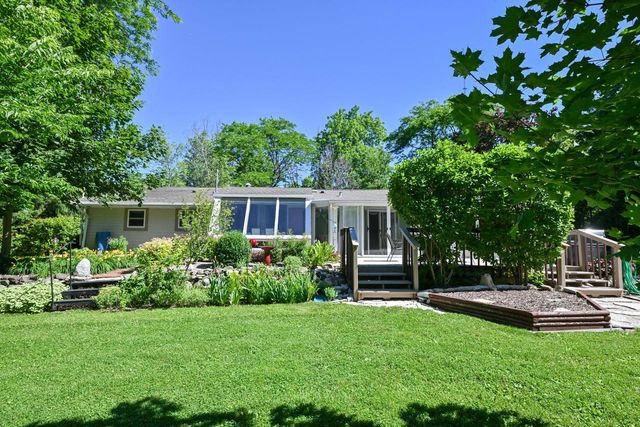 S43W22111 Beeheim ROAD, Waukesha, WI 53189