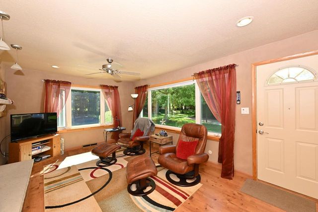 S43W22111 Beeheim ROAD, Waukesha, WI 53189