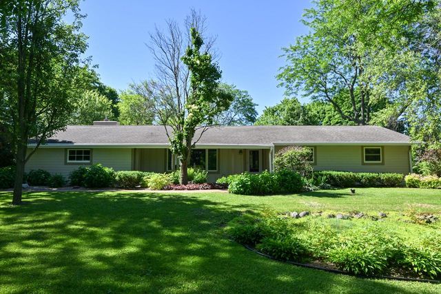 S43W22111 Beeheim ROAD, Waukesha, WI 53189