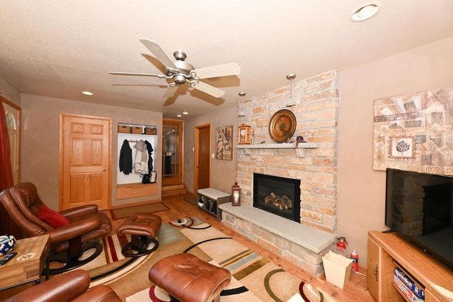S43W22111 Beeheim ROAD, Waukesha, WI 53189