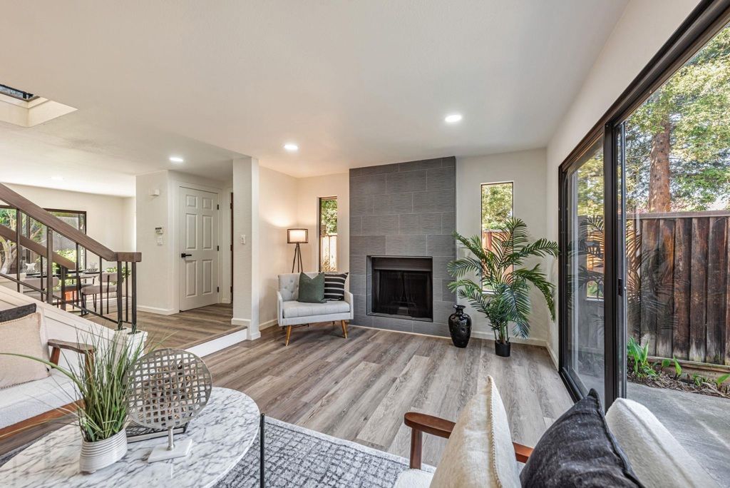 Image 5 of property listing at 3810 3810 Burton Cmn, Fremont, CA 94536