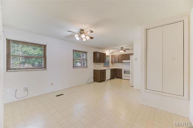 10635 Aylesford Drive, Ferguson, MO 63136