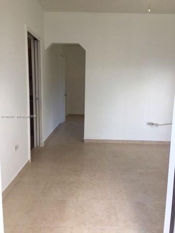 2731 NW 4th St 2, Miami, FL 33125