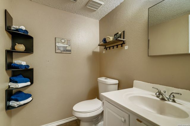 2308 Dalhart, San Antonio, TX 78245