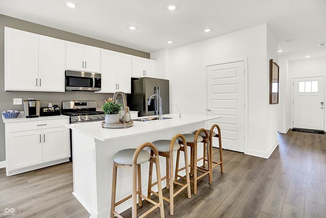 5192 Foxley Park Lane, Avon, IN 46123