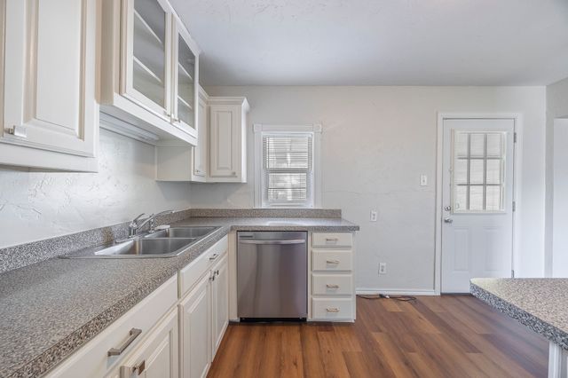 110 S 5th Street, Alvarado, TX 76009