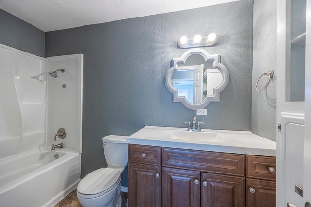 110 S 5th Street, Alvarado, TX 76009