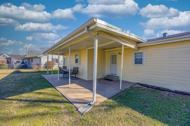 110 S 5th Street, Alvarado, TX 76009