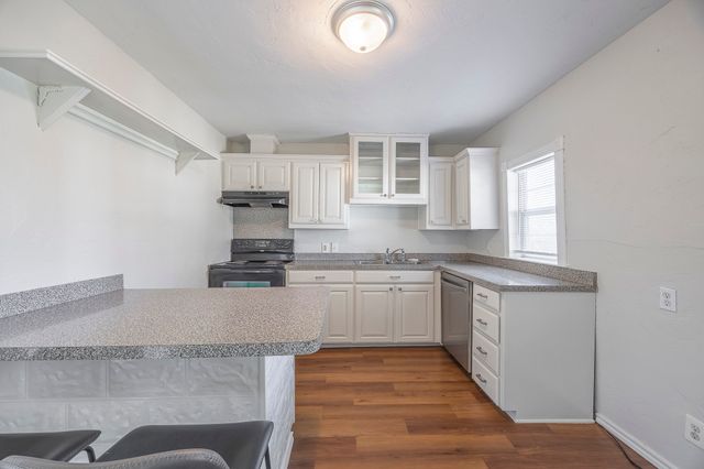 110 S 5th Street, Alvarado, TX 76009