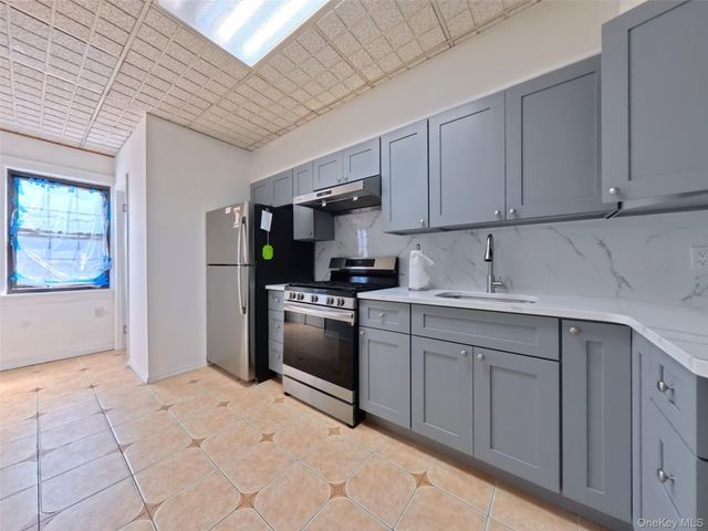 398 Bauer Place, Mineola, NY 11501