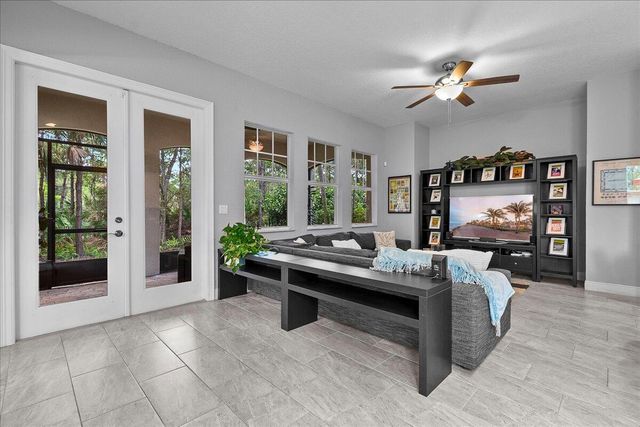 883 Taft Court, Palm Beach Gardens, FL 33410