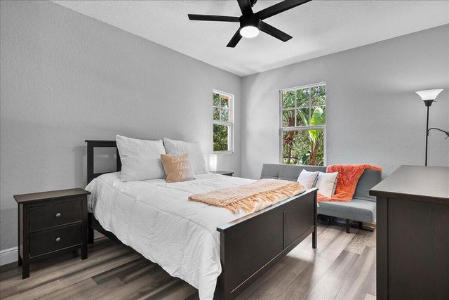 883 Taft Court, Palm Beach Gardens, FL 33410