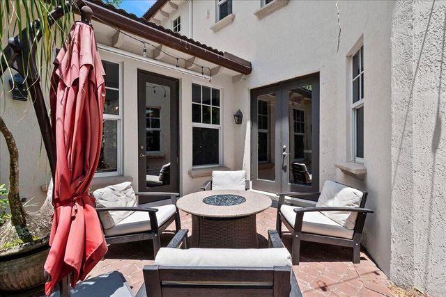 883 Taft Court, Palm Beach Gardens, FL 33410