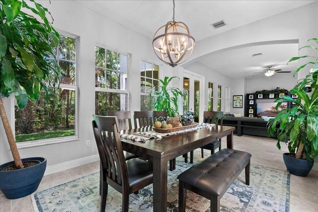 883 Taft Court, Palm Beach Gardens, FL 33410