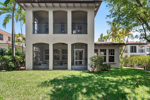 883 Taft Court, Palm Beach Gardens, FL 33410