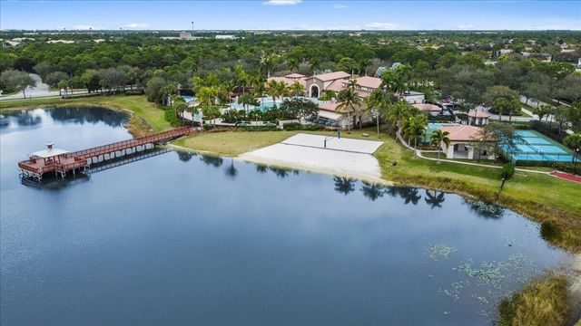 883 Taft Court, Palm Beach Gardens, FL 33410