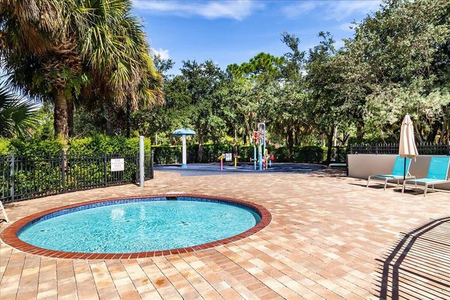 883 Taft Court, Palm Beach Gardens, FL 33410