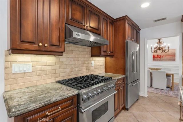 22241 Dardenne, Calabasas, CA 91302